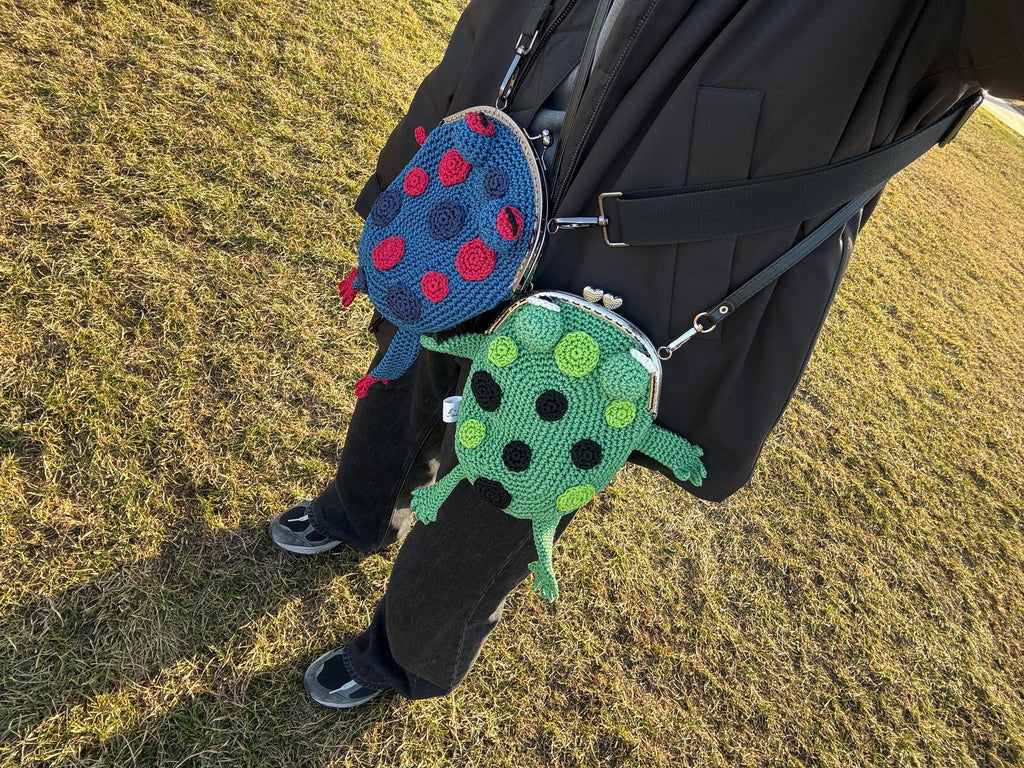 Poison Dart Frog Purse – Frogcore Bag | Handmade Gift