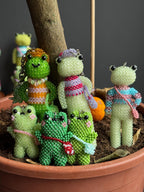 Handmade Beaded Frog Keychain, Cute Frog Charm, Frog Keyring, Gift for Frog Lovers