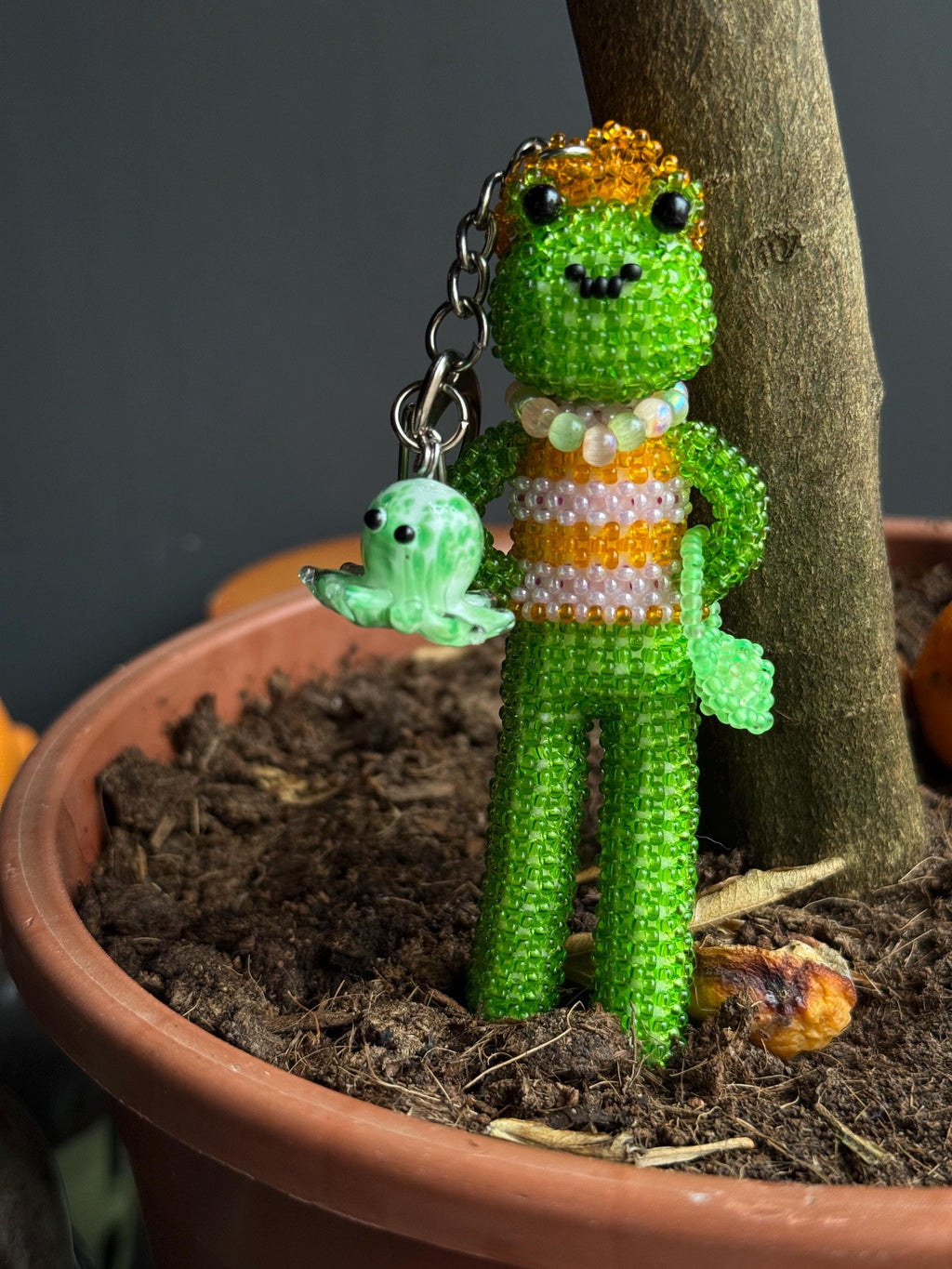 Handmade Beaded Frog Keychain, Cute Frog Charm, Frog Keyring, Gift for Frog Lovers