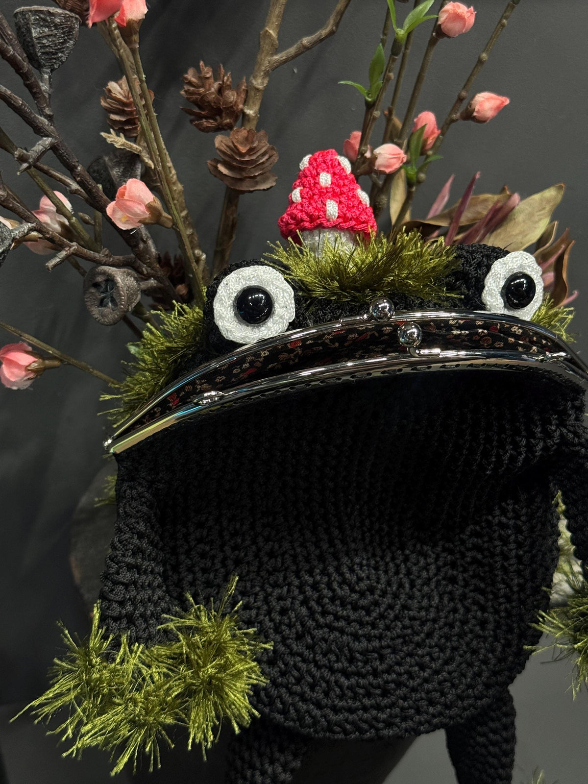 Forest Frog Bag — Goblincore Crochet Toad Purse with Mushrooms & Moss — Cottagecore Crossbody — Handmade Kaeru Frog Bag