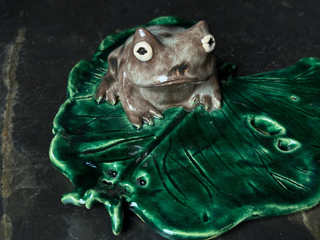 Ceramic Frog Incense Holder, Handmade Frog Decor, Palo Santo Holder, Frog Sculpture, Cottagecore Gift for Frog Lovers