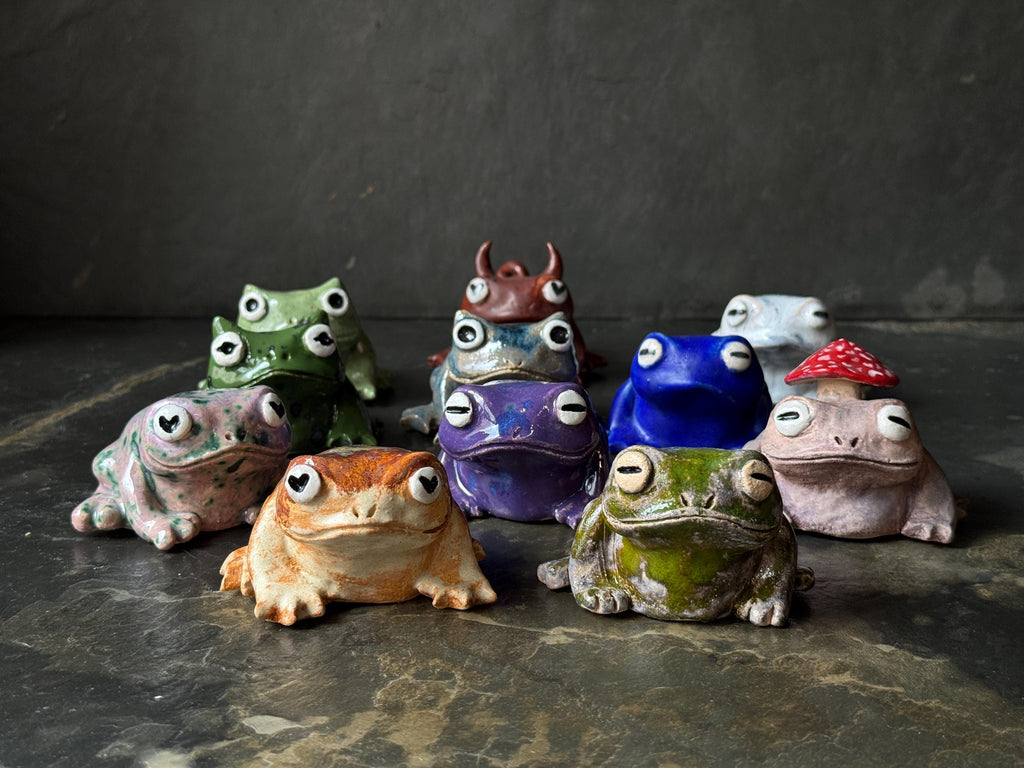 Handmade Tea Pet Frog – Ceramic Frog Figurine for Tea Ceremony, Altar & Meditation Decor