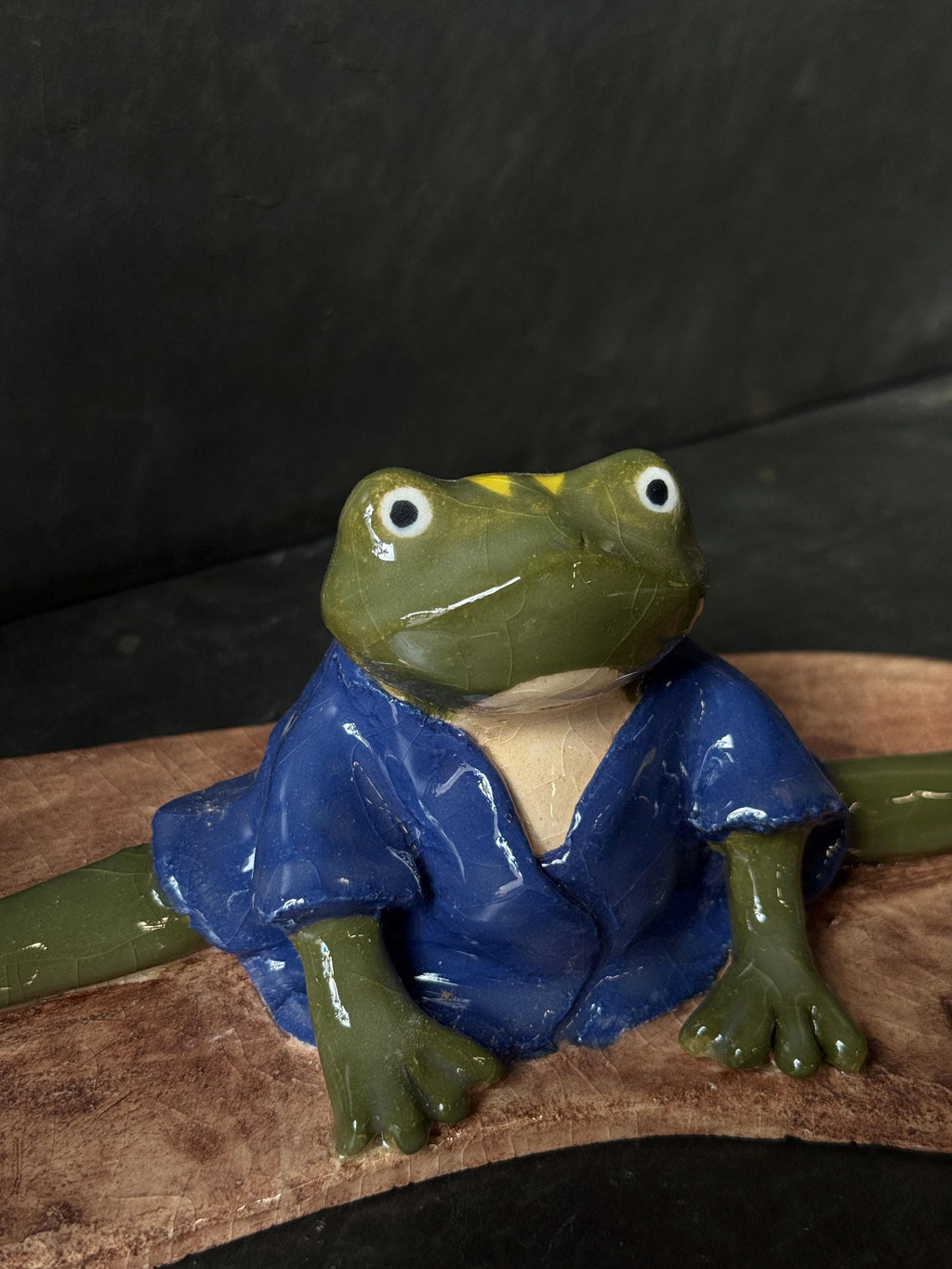Handmade Frog Incense Holder – Zen Japanese Style Pottery | Green Frog in Kimono, Anime Inspired Ceramic Sculpture
