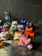 Handmade Tea Pet Frog – Ceramic Frog Figurine for Tea Ceremony, Altar & Meditation Decor