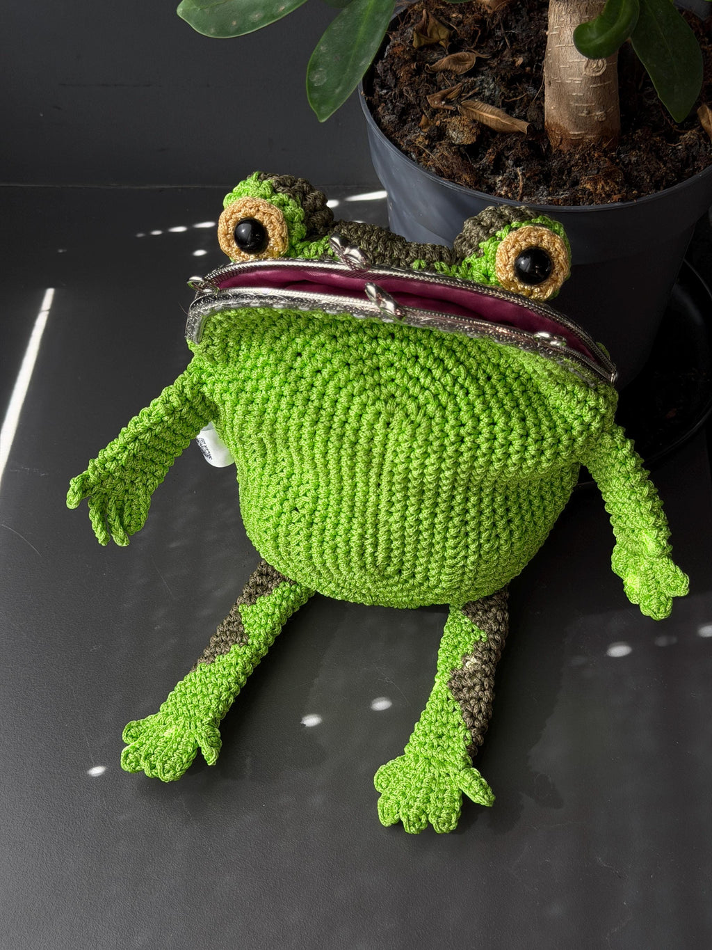 Goblincore Green Frog Bag – Crochet Frog Purse & Crossbody