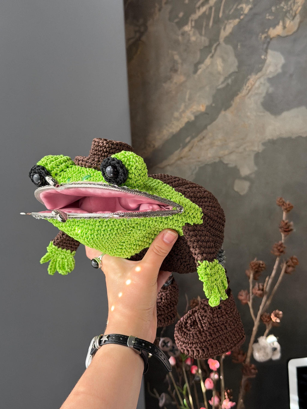 Detective Frog Crochet Bag, Frog Crossbody Purse, Handmade Frog Bag with Hat & Shoes, Cottagecore Frog Gift
