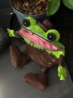Detective Frog Crochet Bag, Frog Crossbody Purse, Handmade Frog Bag with Hat & Shoes, Cottagecore Frog Gift