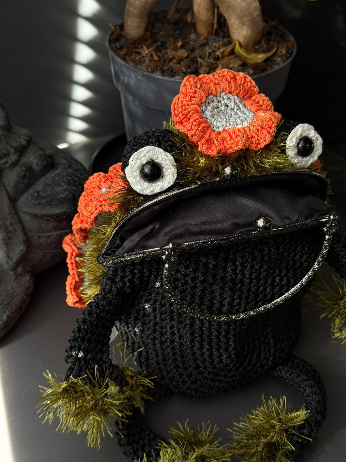 Chanterelle Mushroom Frog Bag, Crochet Frog Crossbody Bag, Mossy Forest Purse, Goblincore Cottagecore Handmade Bag
