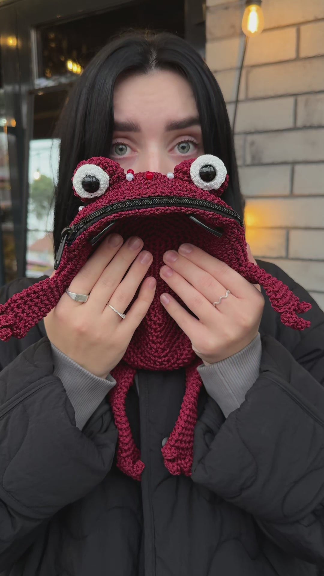 Pearl Frog Bag