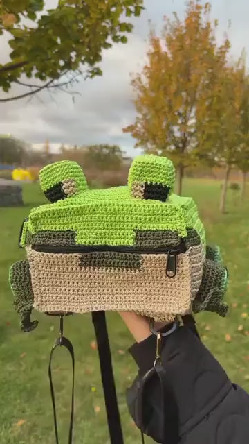 Square Crochet Frog Backpack – Handmade Frog Bag with Zipper & Satin Lining